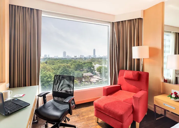 Hotel Sora & Sukhumvit 4*