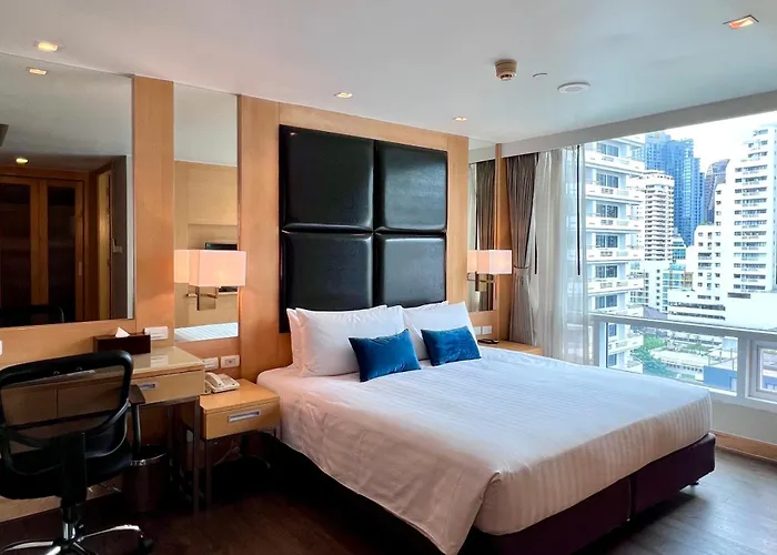 Hotell Sora & Sukhumvit 4*