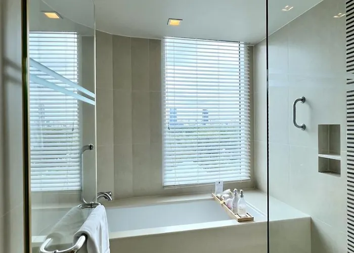 Hotell Sora & Sukhumvit Bangkok