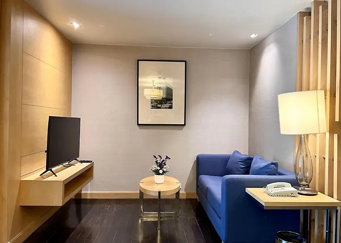 Sora & Sukhumvit 4*